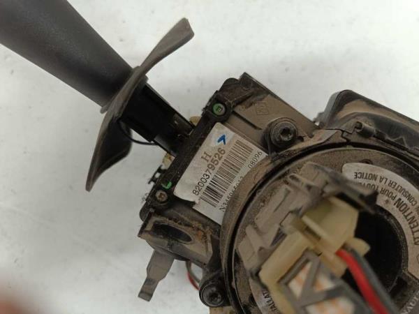 COMMODO RENAULT - Vue 4